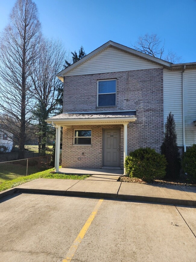 Photo - Willow View Townhouses