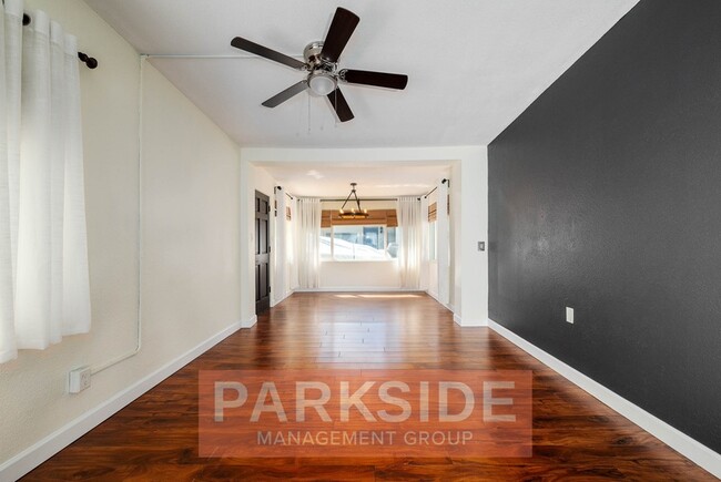 Photo - 4024 Montrose Ct