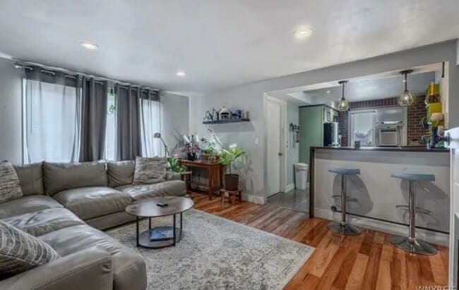 Building Photo - 858 Wehrle Dr Unit 2