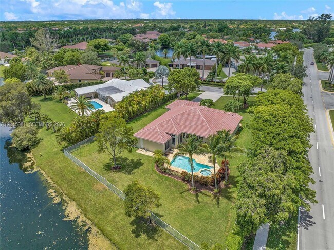 Photo - 16310 Paddock Ln