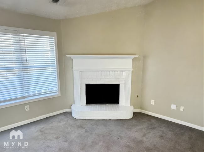 Photo - 185 Waters Edge Dr