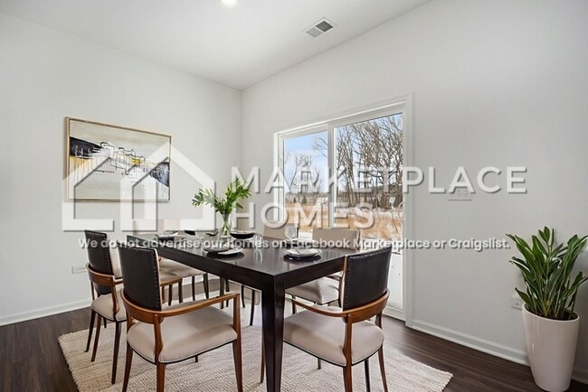 Photo - 273 Red Oak Cir