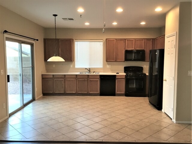 Photo - 3469 Chelsea Grove St