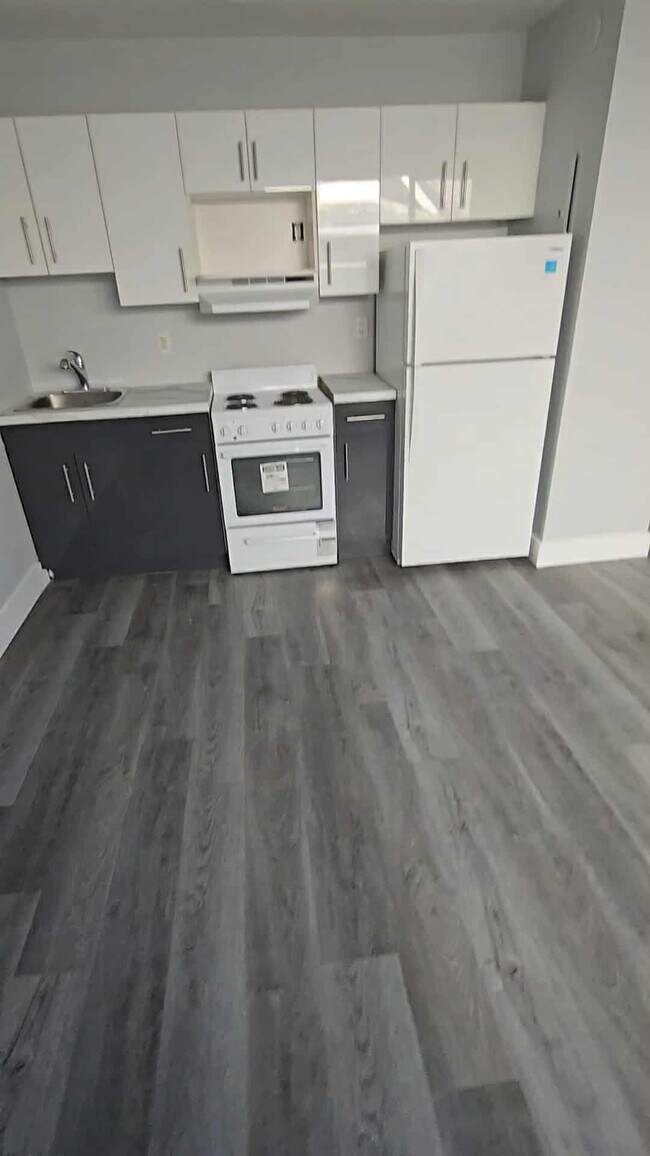 Photo - 570 Ellice Ave Unit A7