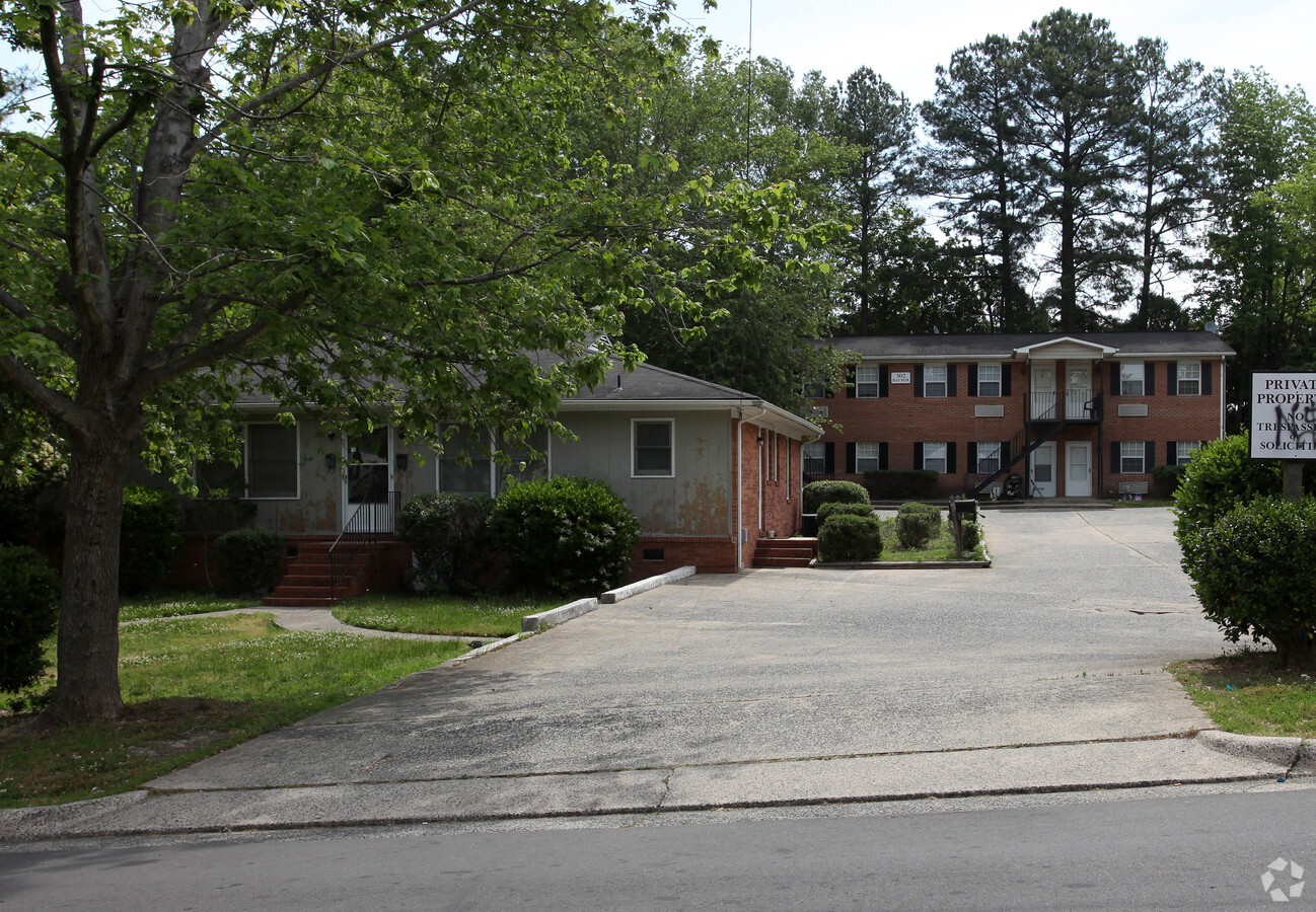 Photo - 502-506 Raynor St Apartments