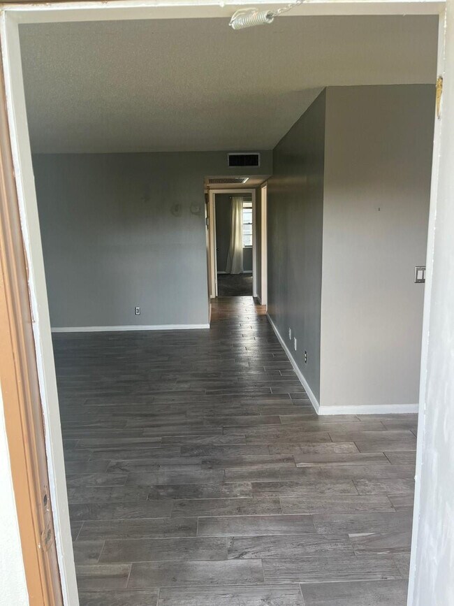 Photo - 144 Mansfield D Unit 144