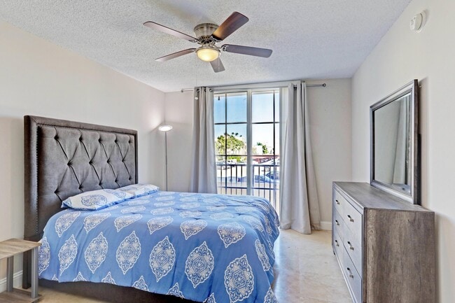 Photo - 651 Okeechobee Blvd Unit 312