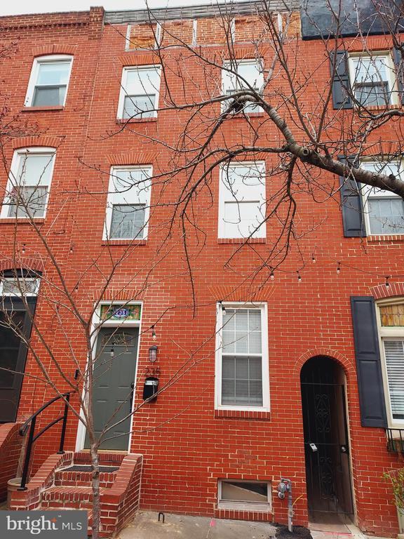 Building Photo - 235 S Ann St Rental