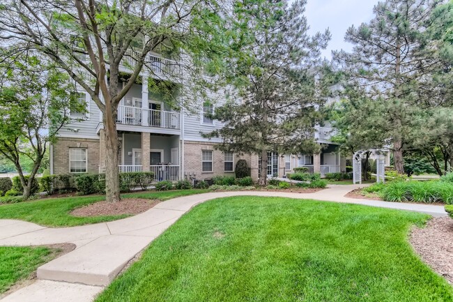 Photo - 1315 W Lake St Condo Unit 204