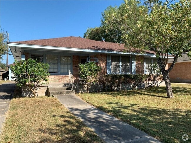 Building Photo - Great location Rental