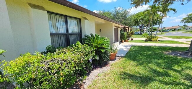 Photo - 3298 Shadow Wood Dr