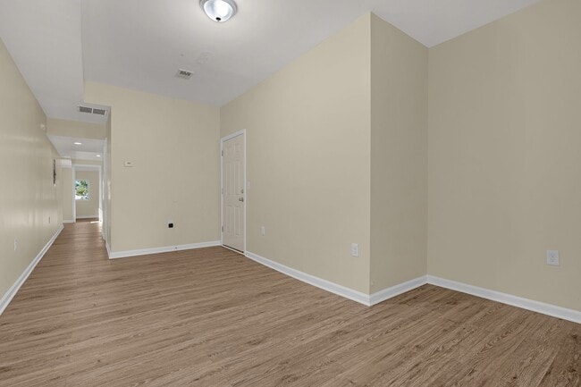 Photo - 2444 Druid Hill Ave Unit 2444 Druid Hill Ave #3