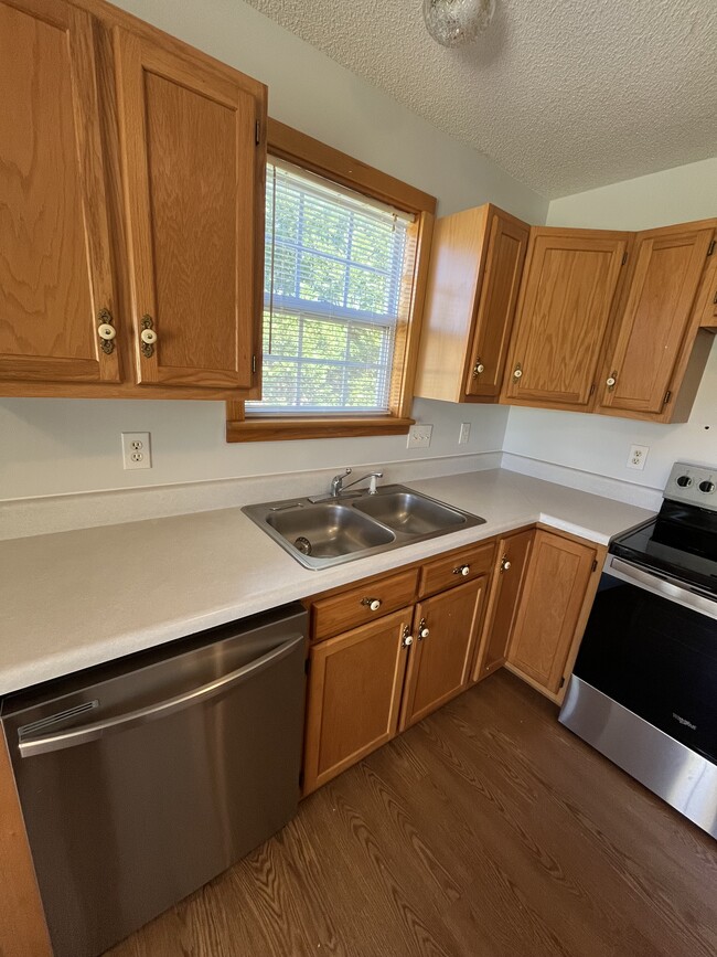 Photo - 7 Willow Wood Ct