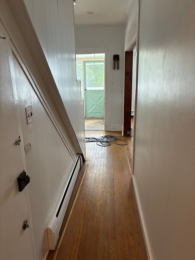 18 Mill St Unit 1