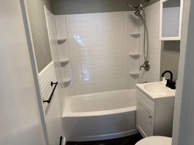 Photo - 1420 W Jackson St