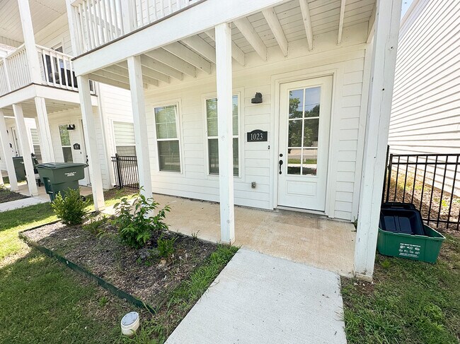 Photo - 1047 S Hollywood Ave