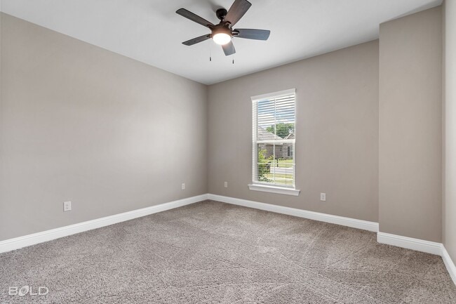 Photo - 211 Hyperion st