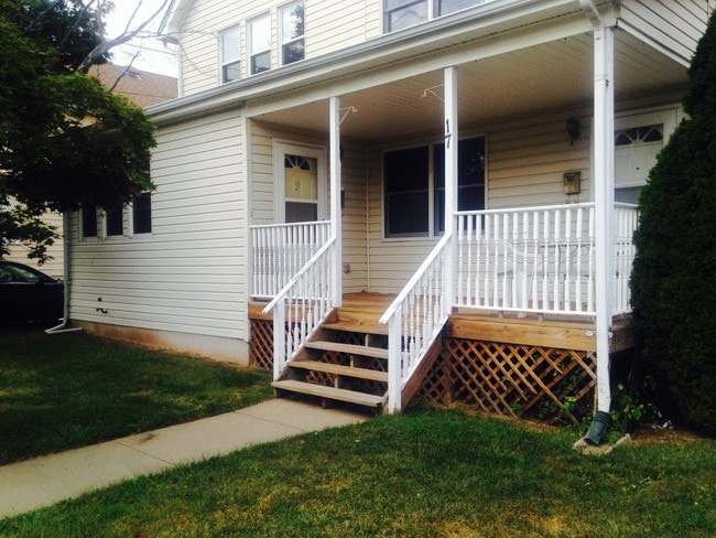 Exterior Entrance with Porch - 17 Blake Ave Unit #1