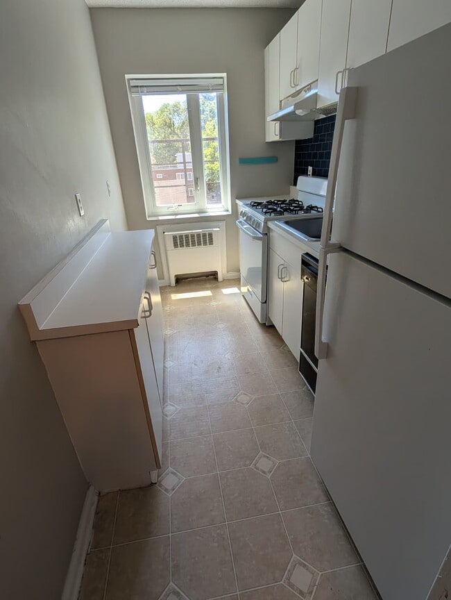 Photo - 572 Whitney Ave Unit 3E