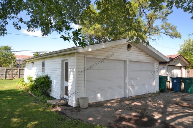 Photo - 125 Saint Joseph Ave