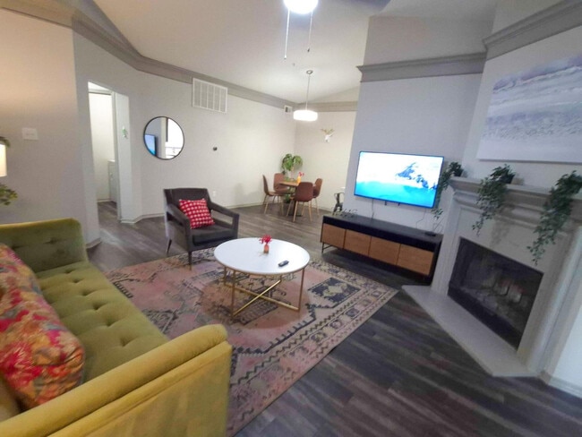 Photo - 12100 Metric Blvd Unit ID1343263P