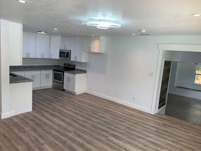 Photo - 324 Seminola Blvd Unidad b