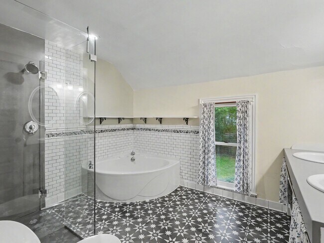 14001 Riker Rd