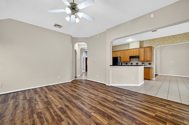 Photo - 4014 Shoreview Ln