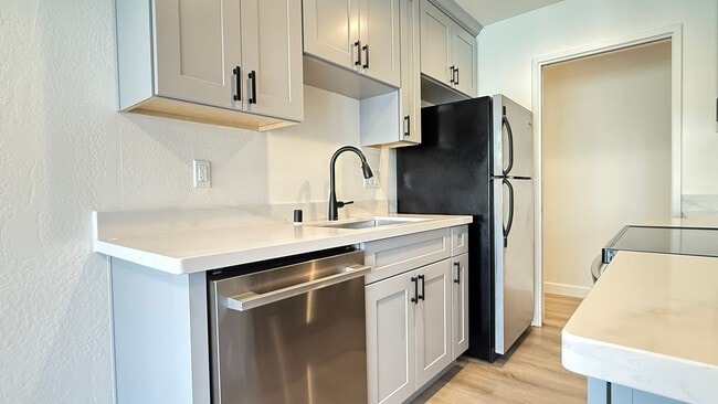 Photo - 2BD/2BA - Mountain View Condo with Pool, Spa & Clubhouse - Pets Welcome!