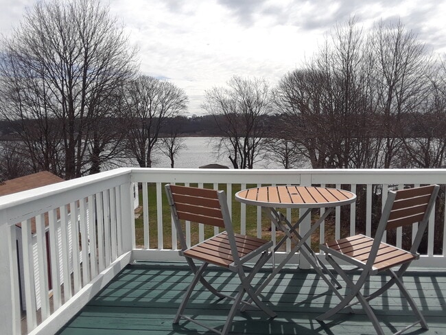 Furnished 2 Bedroom Apartment - 1212 Riverside Ave Unit Furnished 2 Bed