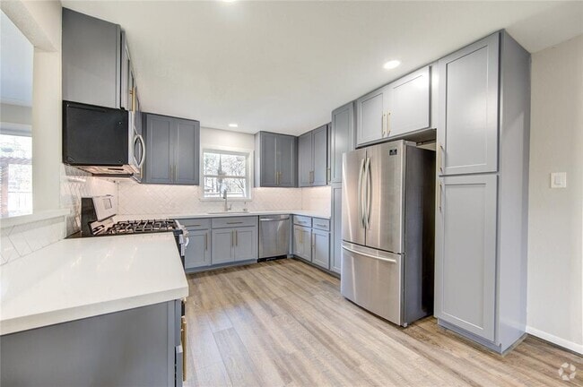 Building Photo - 6026 Clarewood Dr Rental