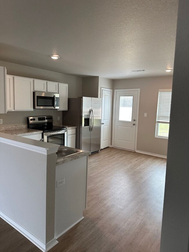Photo - Comfort & Space Await — Pre-Leasing 4BR/2BA in Cypress Bend