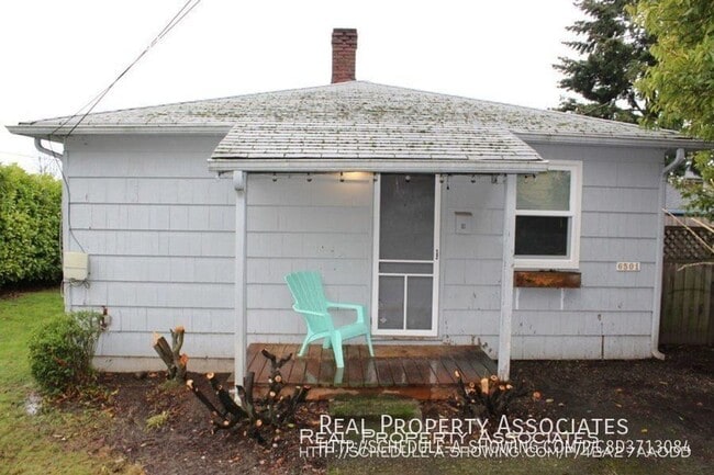 Duplex in Kirkland - Duplex in Kirkland House
