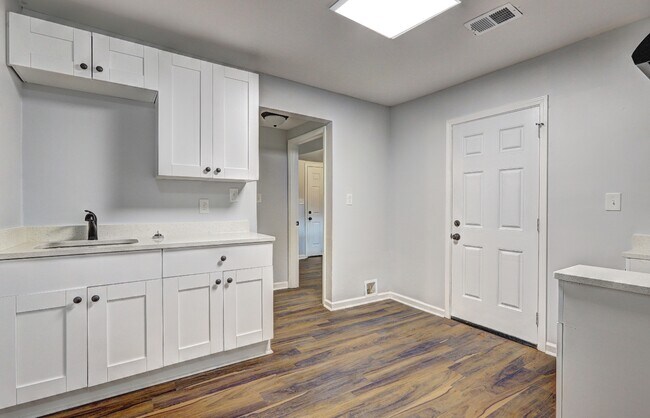 Photo - 1187 McDaniel St SW