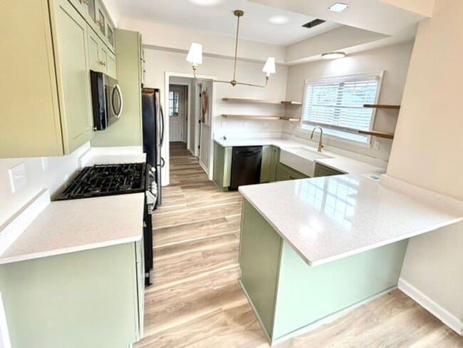 Beautiful custom home in the Lake Cormorant/Hernado area, now available!
