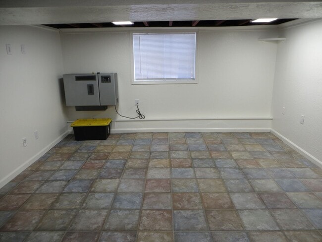 Photo - 1361 C St Unit #B
