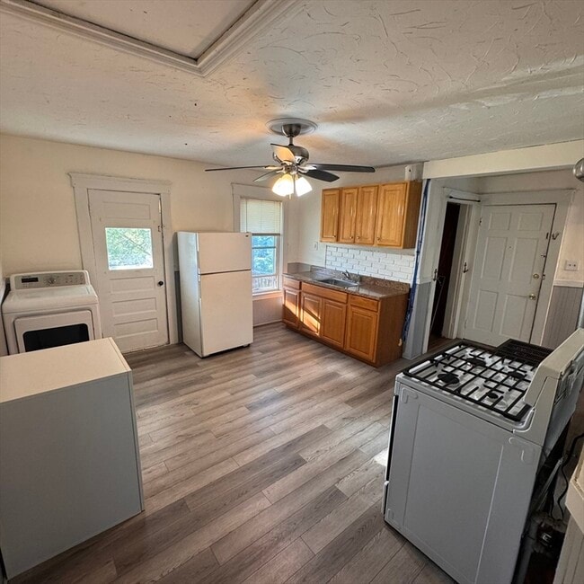 Building Photo - 238 Water St Unit 3 Rental