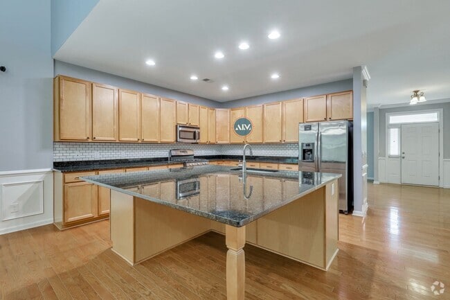 Building Photo - Beautiful Home In The Heart of Bluffton - ...