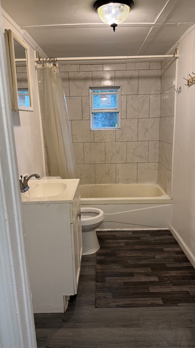 Photo - 1613 Easterling Dr