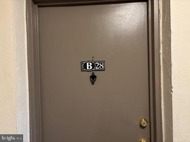 Building Photo - 26 Park Ave Unit B28