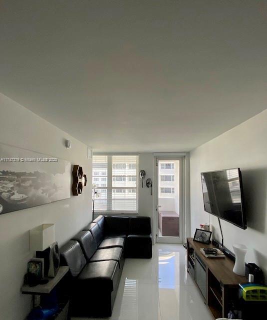 Photo - 100 Lincoln Rd Unidad 727