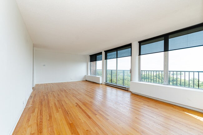 Photo - 4170 N Marine Dr Unit 13A