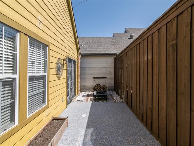 3142 Royal Gable Dr
