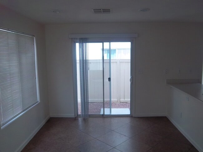 Building Photo - 3 bedroom home with granite tops and tile ...