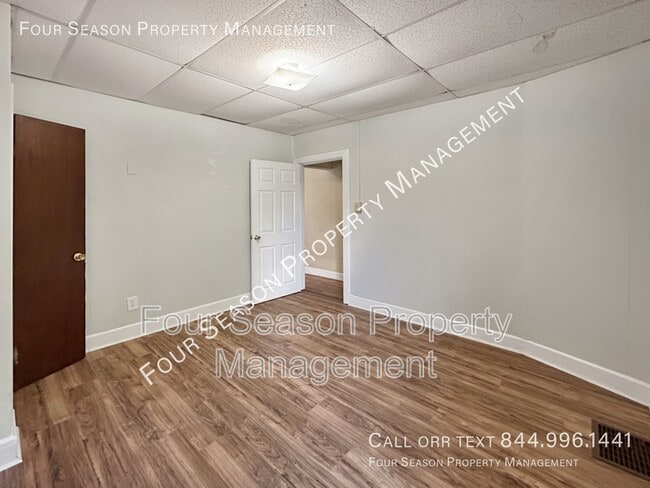 Photo - 306 S Locust St