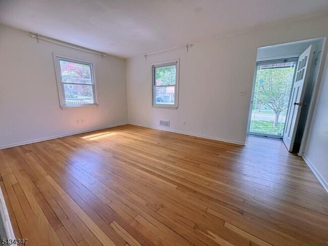 Photo - 174 N Passaic Ave