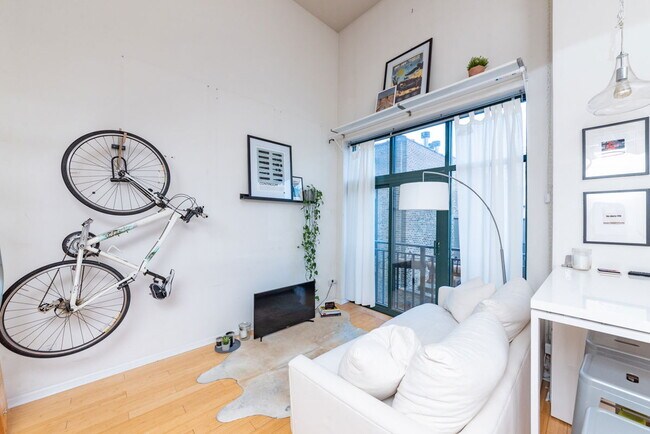 Photo - 400 W Ontario St Condo Unit 708B