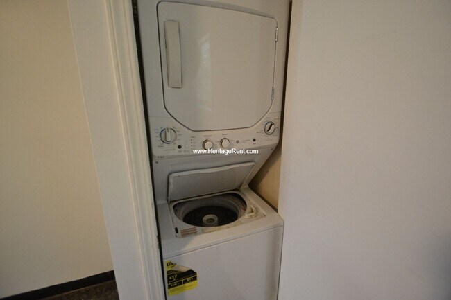 Photo - Affordable 1st floor Reading Condo with Pool Unidad B