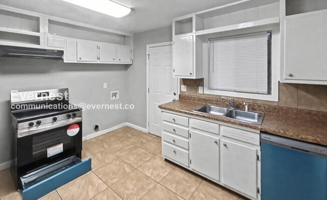 Photo - 244 E Haven Dr