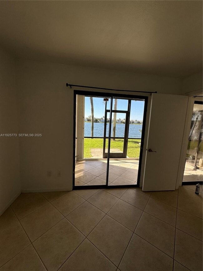 Photo - 1460 Jefferson Dr Unit 1460J